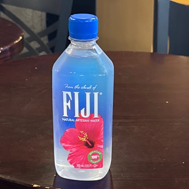 Fiji 500ml.